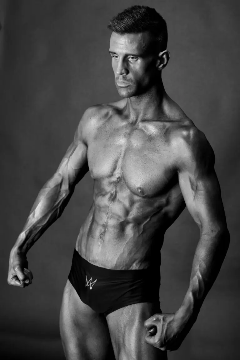 Muscular physique photo of body builder male at Studio Exposja by Exposja Photography in Melbourne