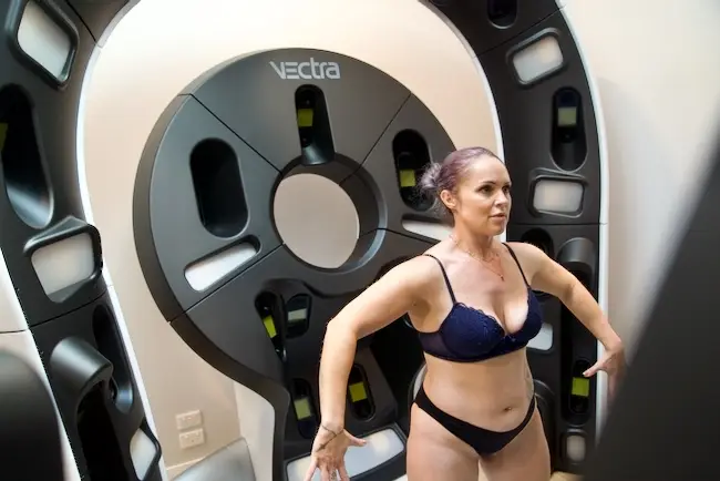 Business photo of skin check 360 machine - a product photo by Exposja Photography